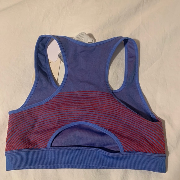 NWT Fabletics sports bra - Picture 3 of 6
